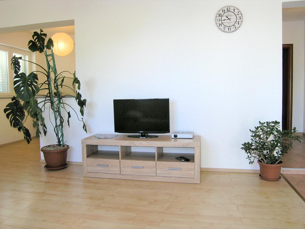 Apartments Dagmar Крк Экстерьер фото